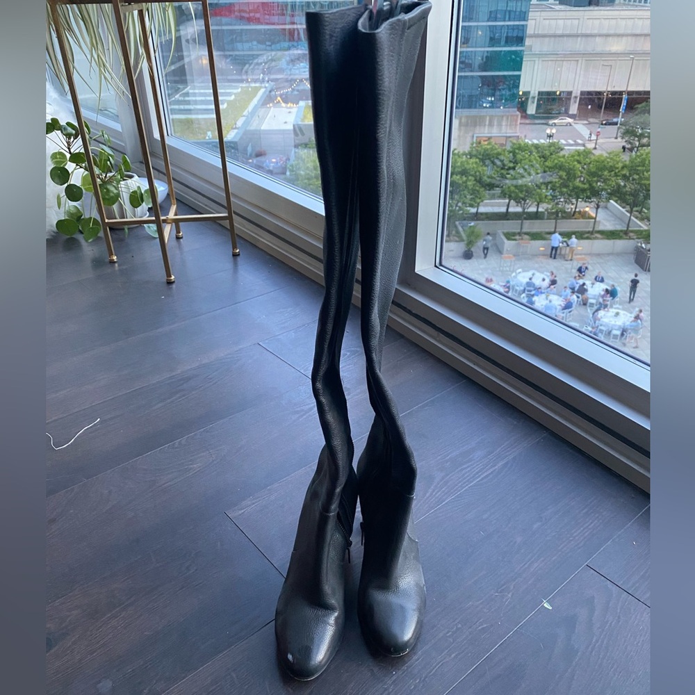 Michael Kors thigh high leather boots size 7 - Picture 3 of 6